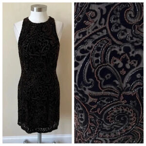 Carmen Marc Valvo beaded velvet cocktail dress 13334